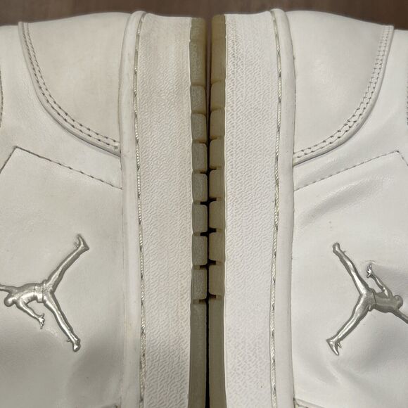 Vintage Air Jordan Retro 1 White Metallic Silver 2002 Sneakers Size 14 Pre-Owned main image 8